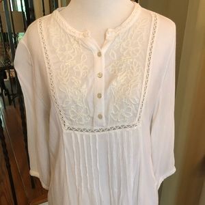 Abercrombie & Fitch white top, size S